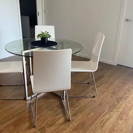 Spacious, Contemporary And Self-Contained With Beautiful Views Kingston Exterior photo