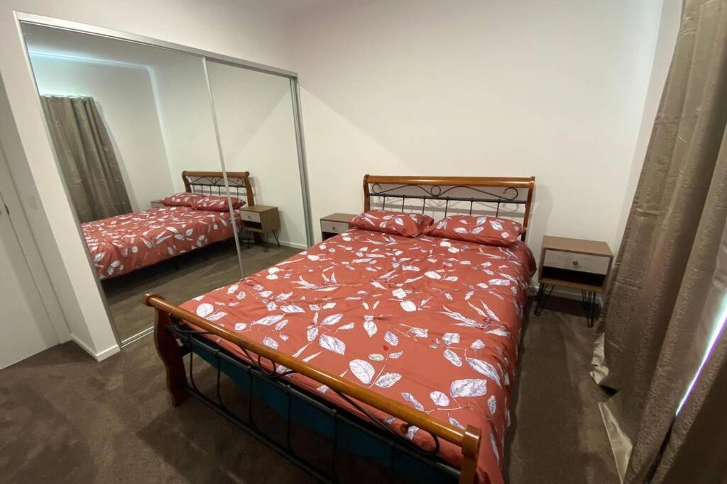 Apartment Spacious, Contemporary And Self-contained With Beautiful Views *